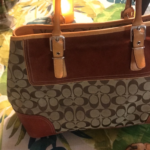 Authentic coach handbag - Picture 6 of 8